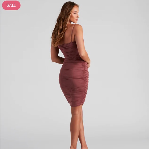 NWT Windsor Level Up Ruched Knit Midi Dress in Mauve - Picture 2 of 7